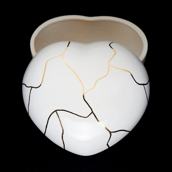 My dear heart "Kintsugi" (Made with pure gold alloy ) - Image 6