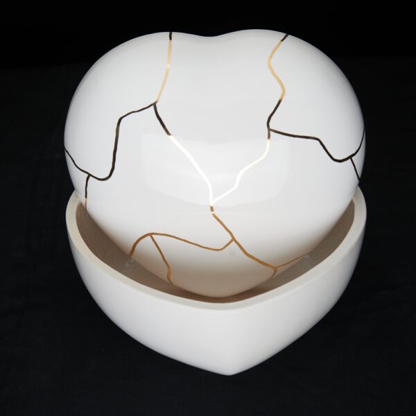 My dear heart "Kintsugi" (Made with pure gold alloy ) - Image 7