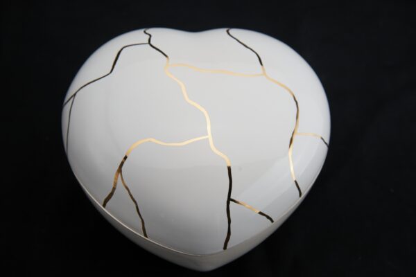 My dear heart "Kintsugi" (Made with pure gold alloy ) - Image 8