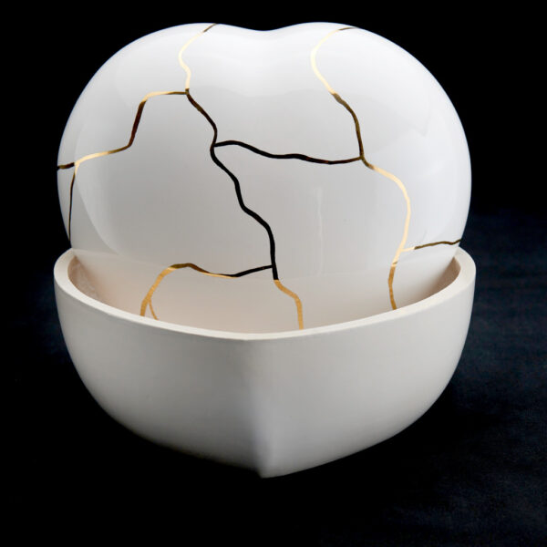 My dear heart "Kintsugi" (Made with pure gold alloy ) - Image 9